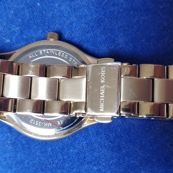 Gold Michael Kors Watch - Picture 6 of 7